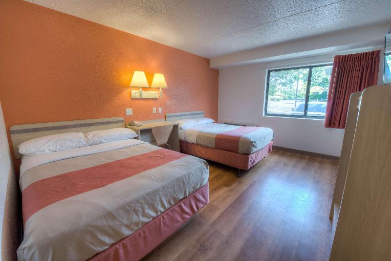 Motel 6 Branford, Ct - New Haven image