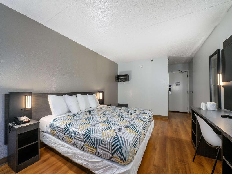 Motel 6 Branford, Ct - New Haven image