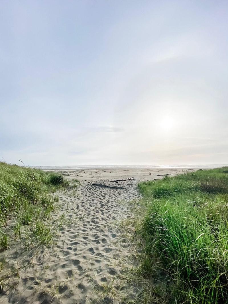 Pacific Dunes Resort image