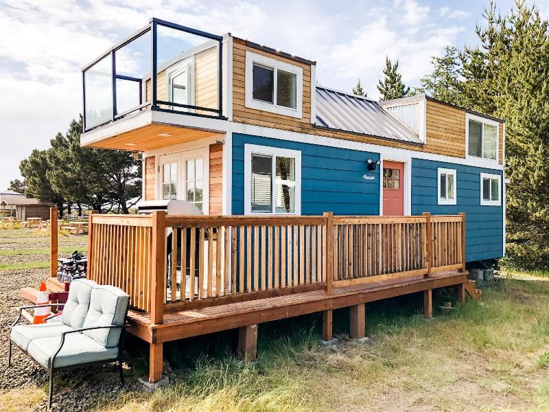 Pacific Dunes Resort image