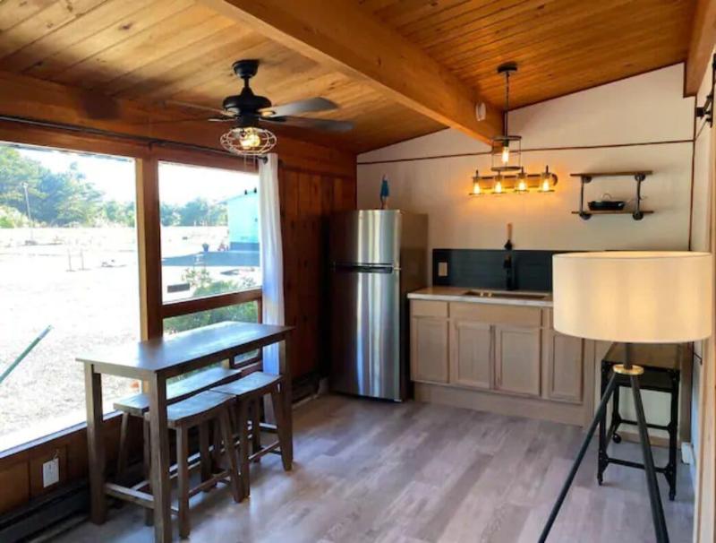 Pacific Dunes Resort image