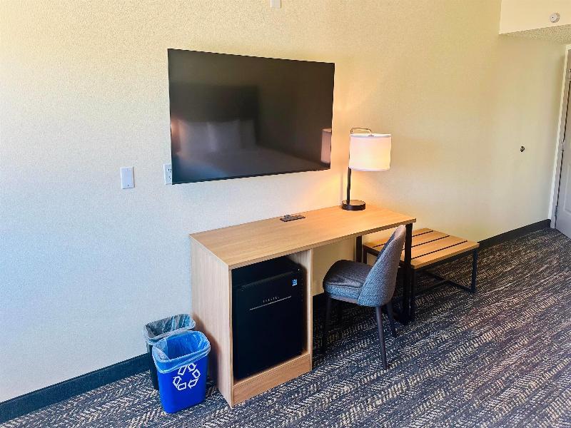Ramada by Wyndham Merced image