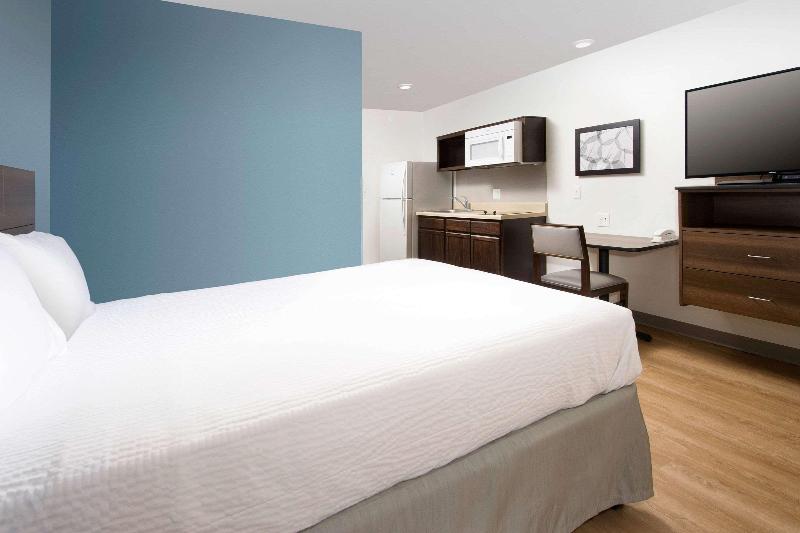 Woodspring Suites San Antonio Stone Oak image