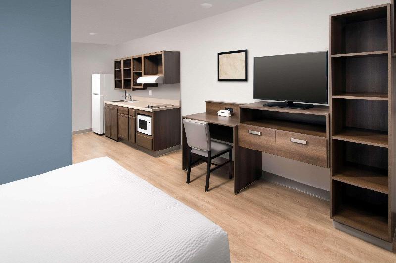 Woodspring Suites San Antonio Stone Oak image