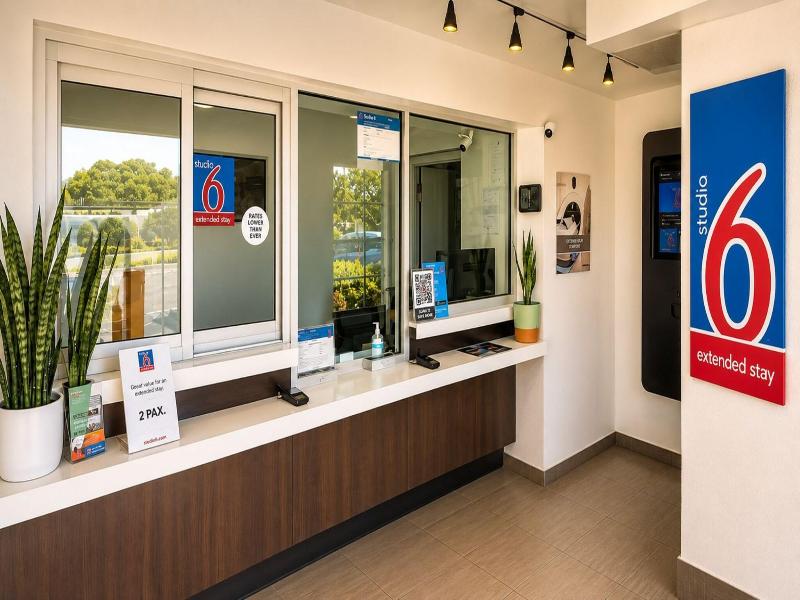 Studio 6 San Antonio, TX - Lackland AFB