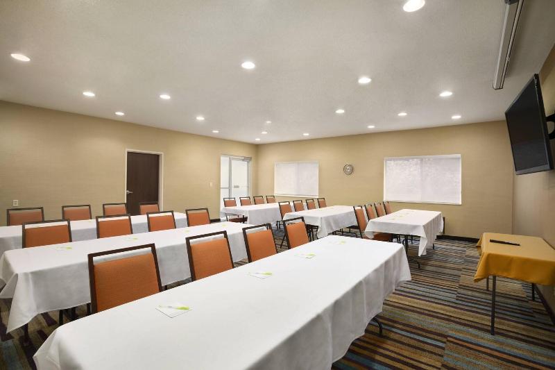 Fairfield Inn & Suites Quincy image