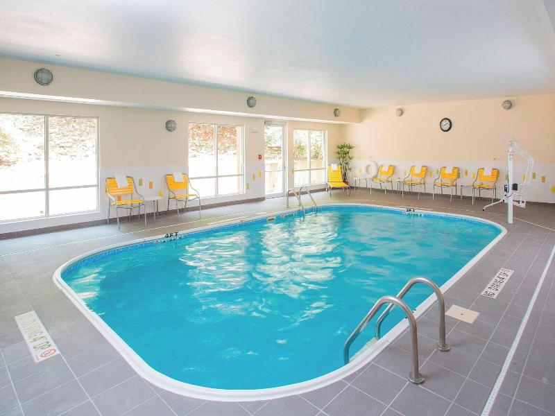 Fairfield Inn & Suites Quincy image
