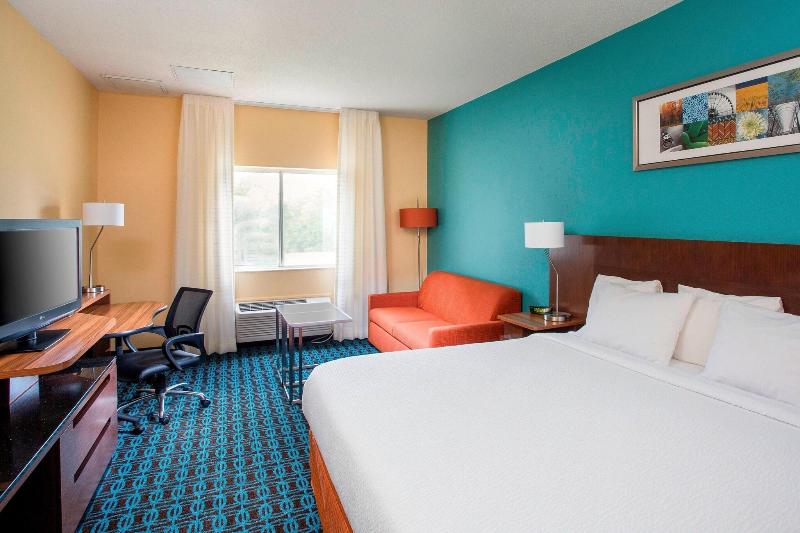 Fairfield Inn & Suites Quincy image