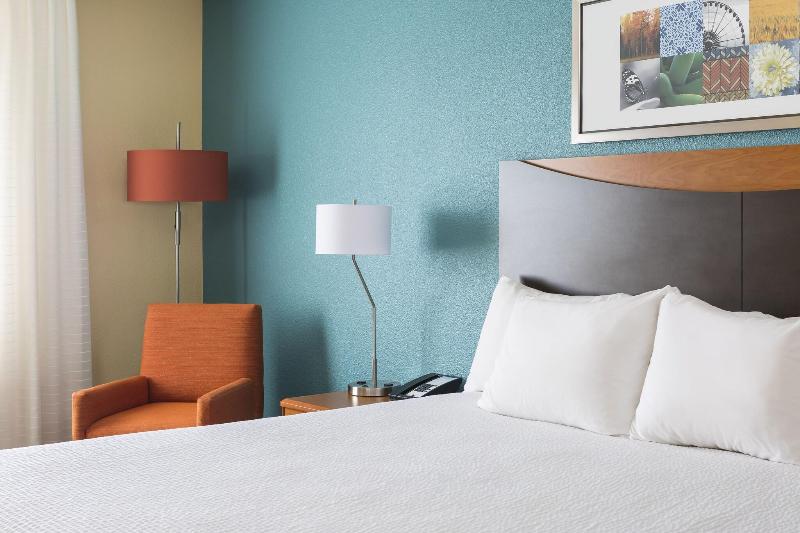 Fairfield Inn & Suites Quincy image