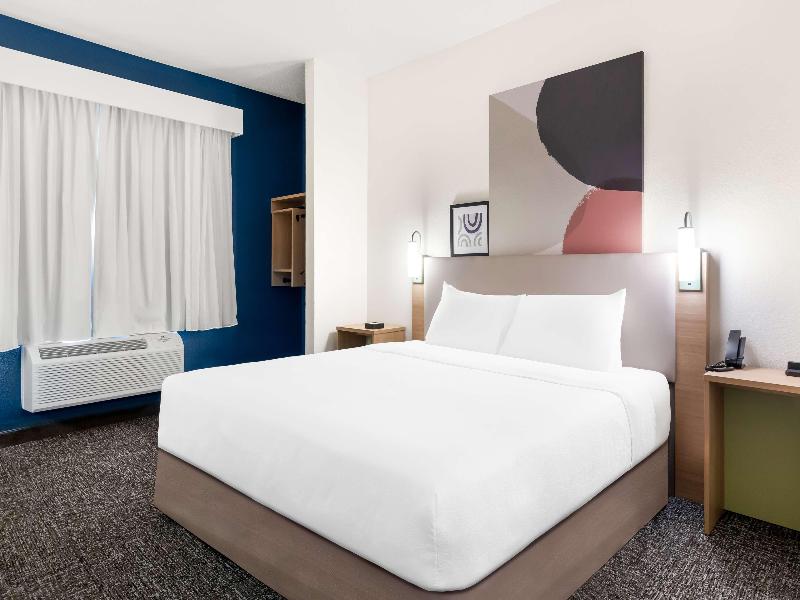 Spark by Hilton Springfield Southwest image