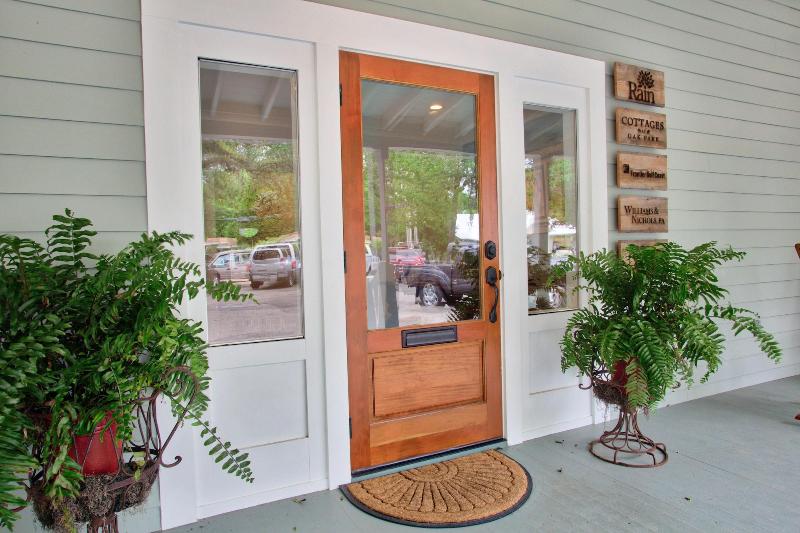 The Roost Ocean Springs