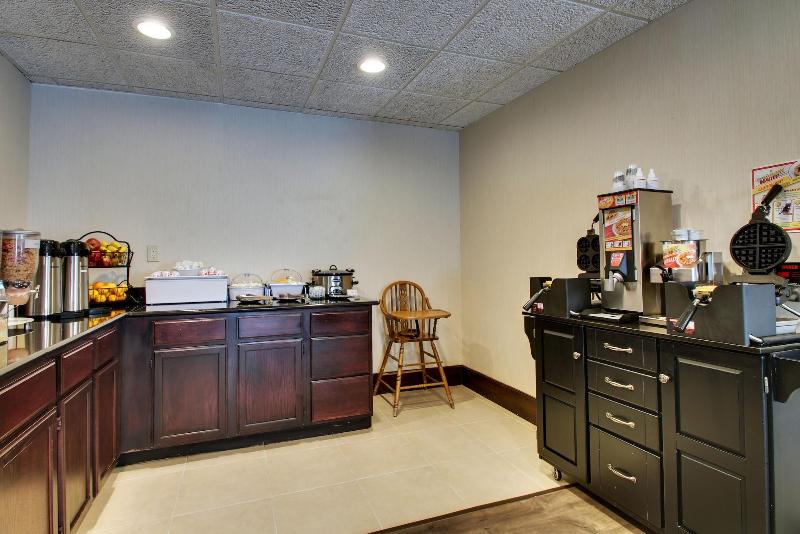 Wingfield Inn & Suites image