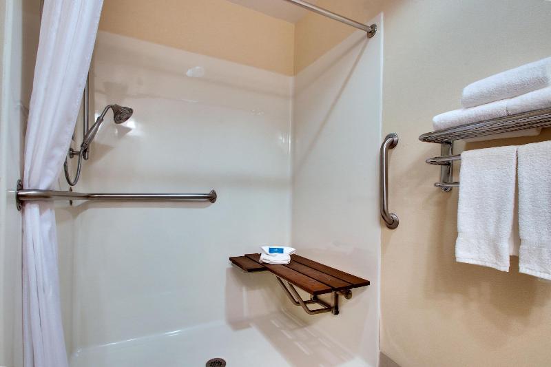 Wingfield Inn & Suites image