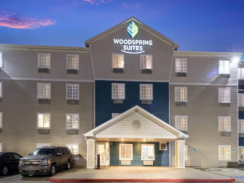Woodspring Suites Houston La Porte image