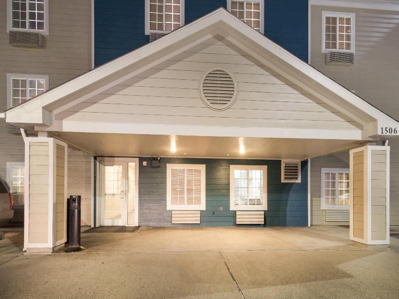 Woodspring Suites Houston La Porte image