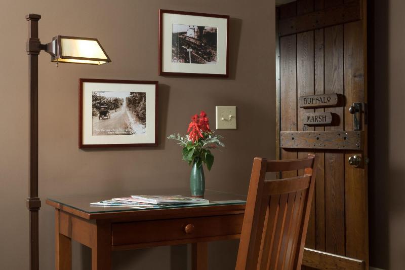 Lake Pointe Inn image