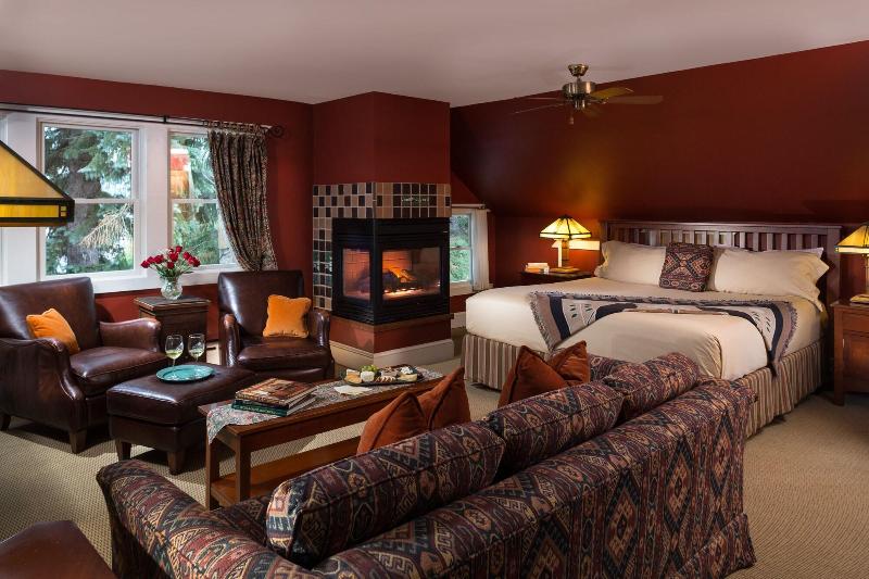 Lake Pointe Inn image