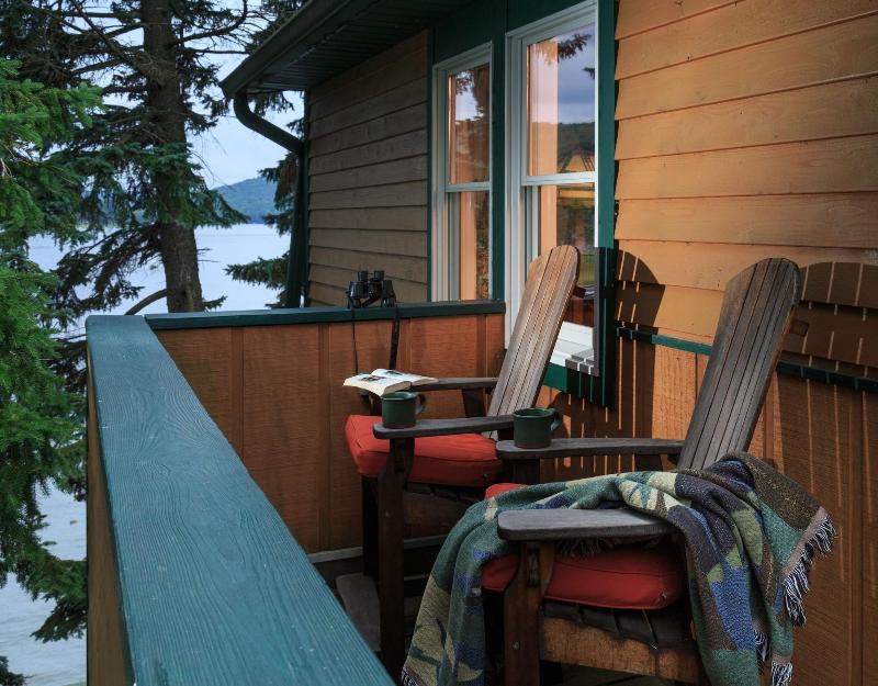 Lake Pointe Inn image