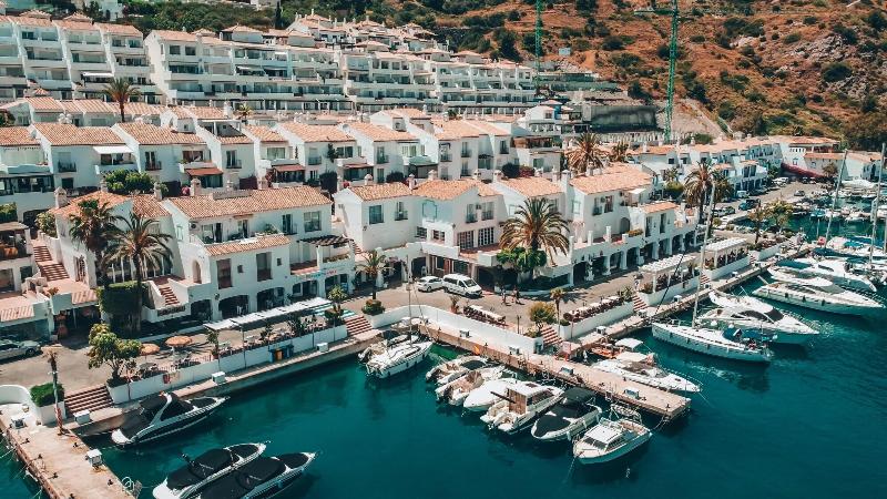 Apartamentos Marina Villages image