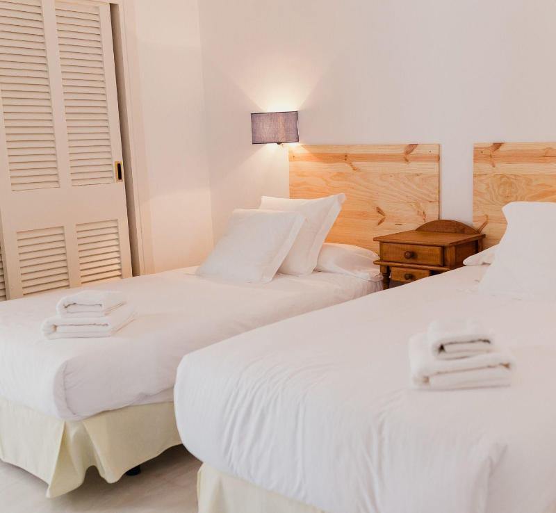Apartamentos Marina Villages image
