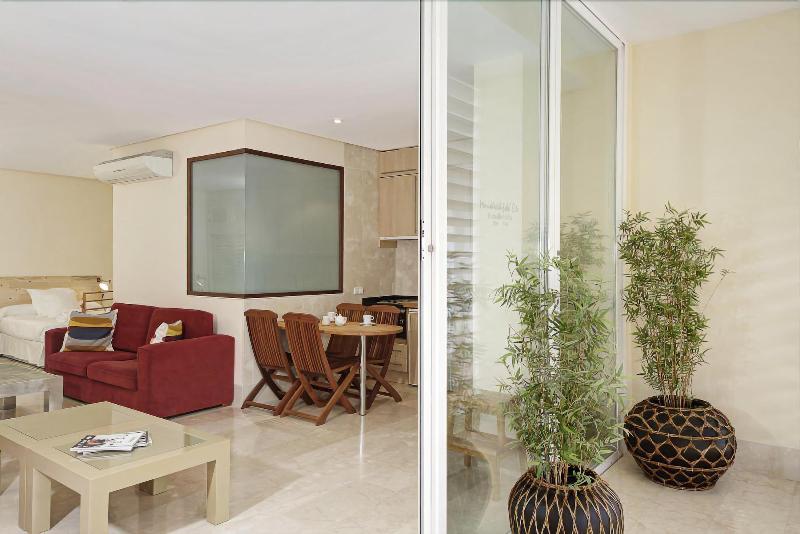 Apartamentos Marina Villages image