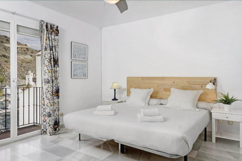 Apartamentos Marina Villages image