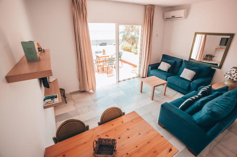 Apartamentos Marina Villages image
