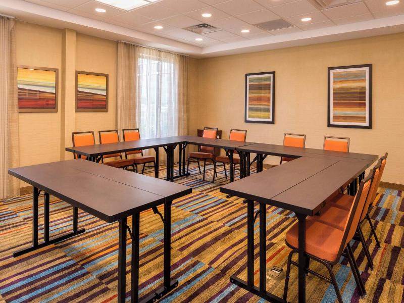 Fairfield Inn & Suites by Marriott Huntington image