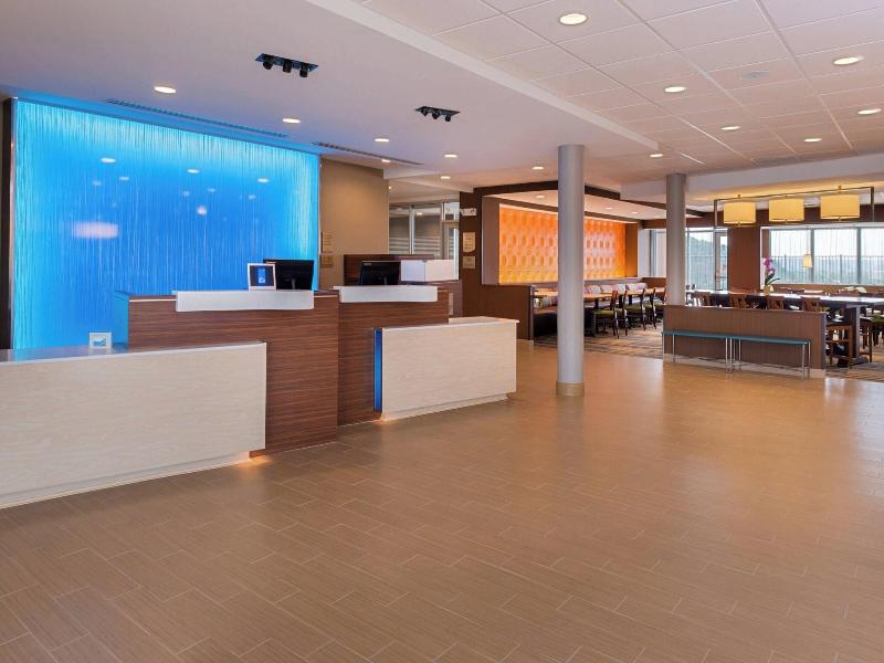 Fairfield Inn & Suites by Marriott Huntington image