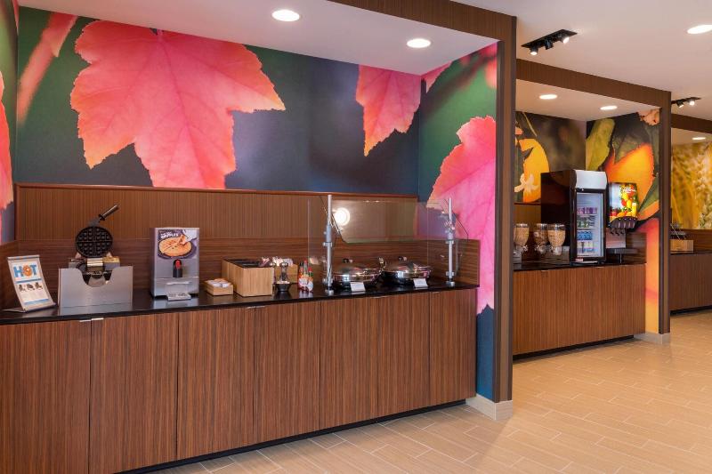 Fairfield Inn & Suites by Marriott Huntington image