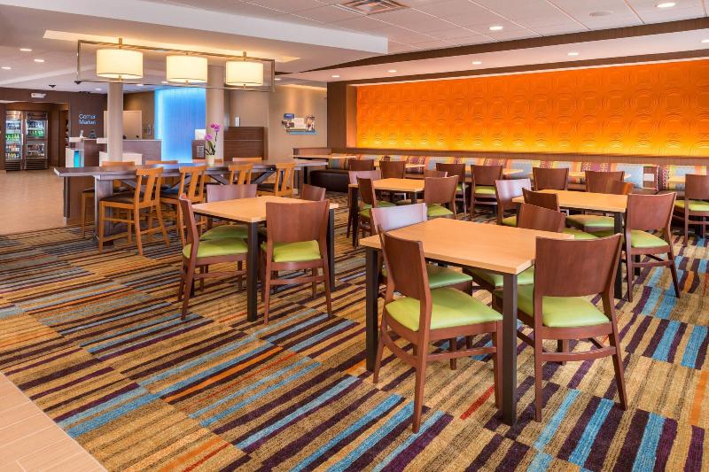 Fairfield Inn & Suites by Marriott Huntington image