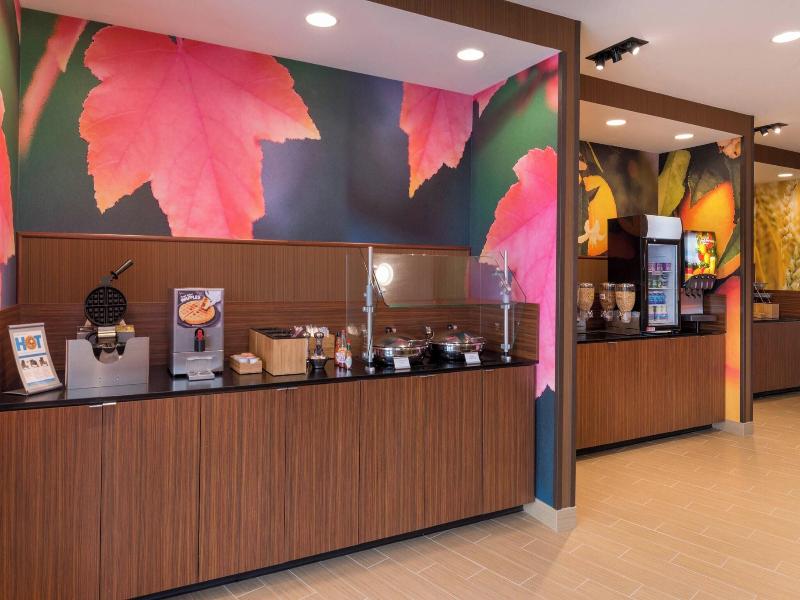 Fairfield Inn & Suites by Marriott Huntington image