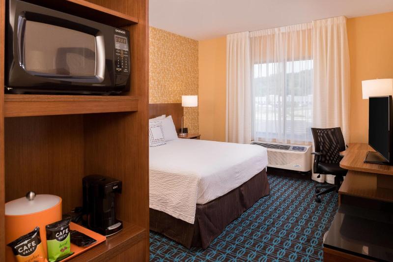 Fairfield Inn & Suites by Marriott Huntington image
