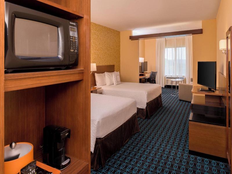 Fairfield Inn & Suites by Marriott Huntington image