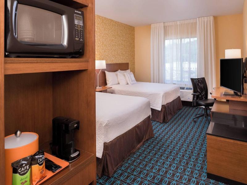 Fairfield Inn & Suites by Marriott Huntington image