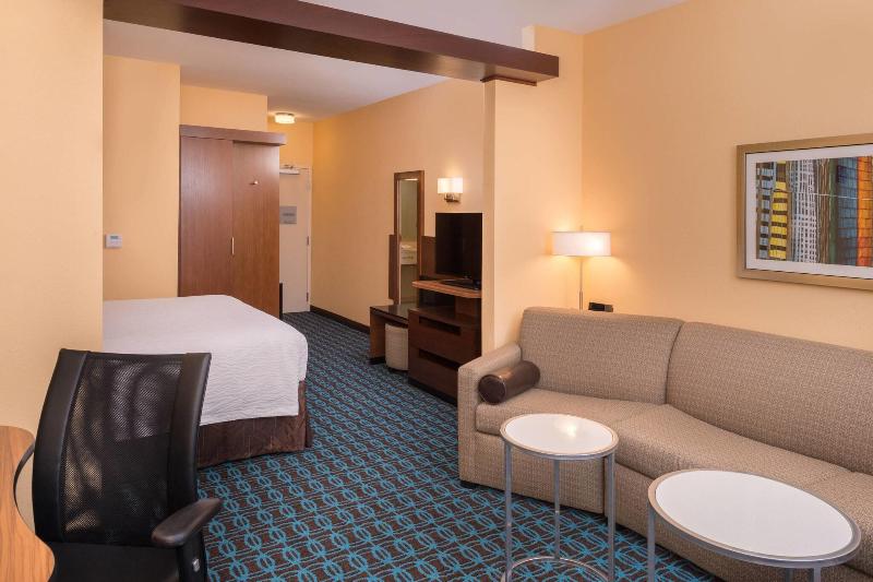 Fairfield Inn & Suites by Marriott Huntington image