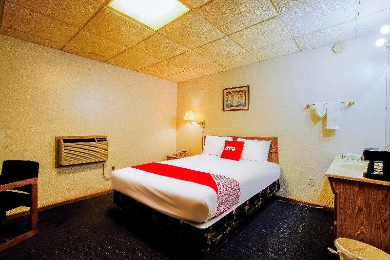 OYO Hotel Chapmanville Inn, WV - Hwy 119 image