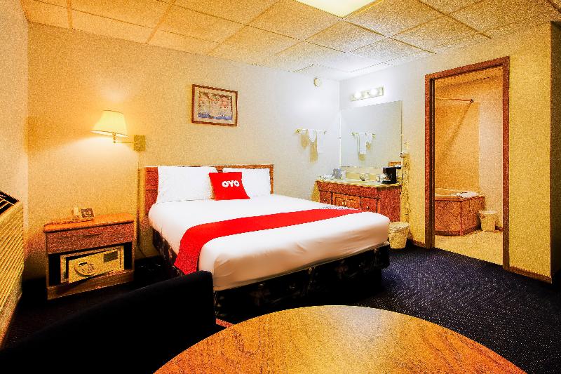 OYO Hotel Chapmanville Inn, WV - Hwy 119 image