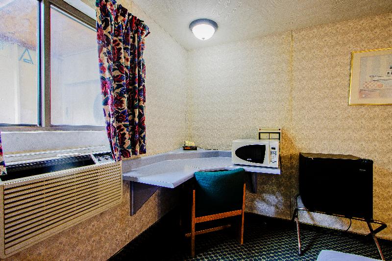 OYO Hotel Chapmanville Inn, WV - Hwy 119 image