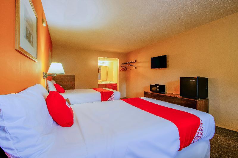 OYO Hotel Chapmanville Inn, WV - Hwy 119 image