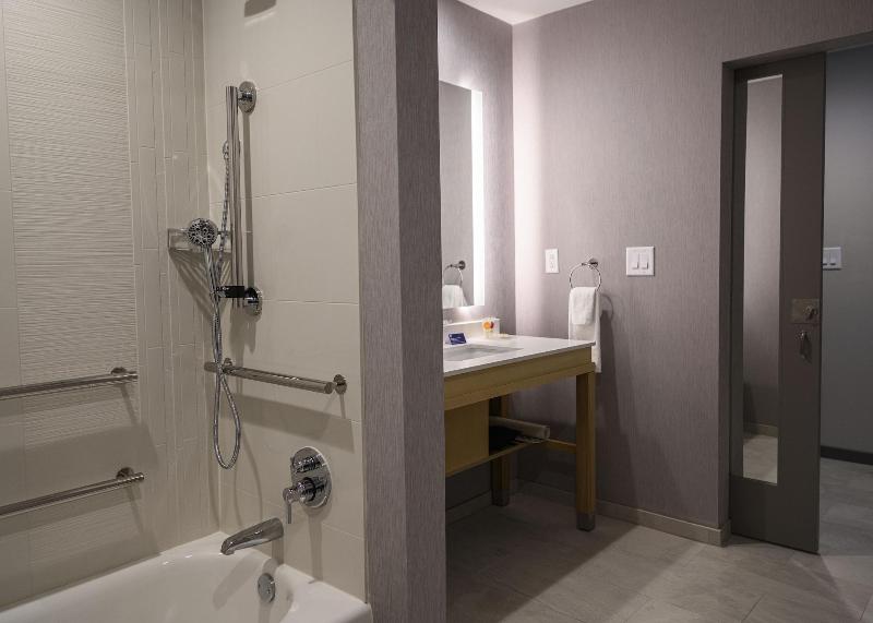 Hyatt Place Indianapolis / Fishers image