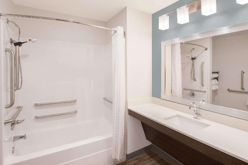 Woodspring Suites West Monroe image