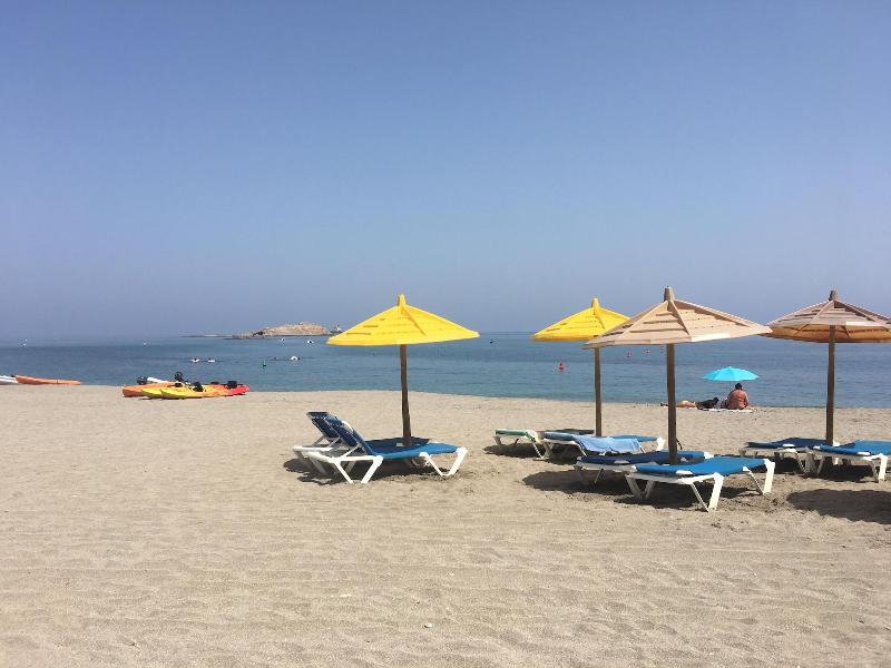 Hostal La Isla image