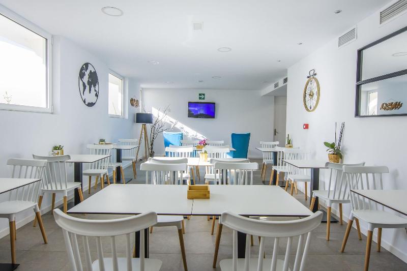 Hostal La Isla image
