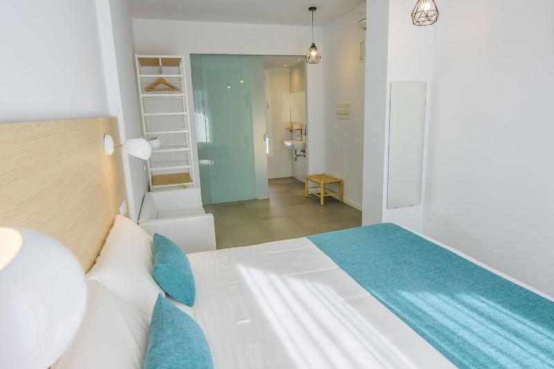 Hostal La Isla image
