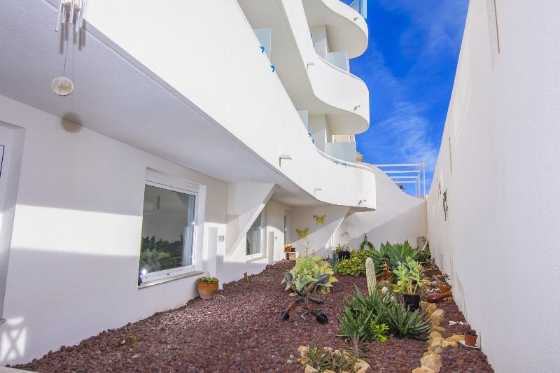 Hostal La Isla image