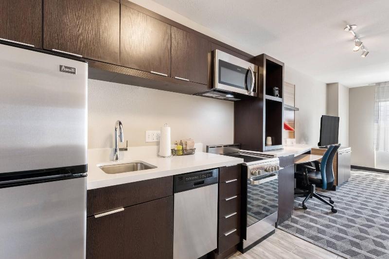 TownePlace Suites by Marriott Greensboro Coliseum  image
