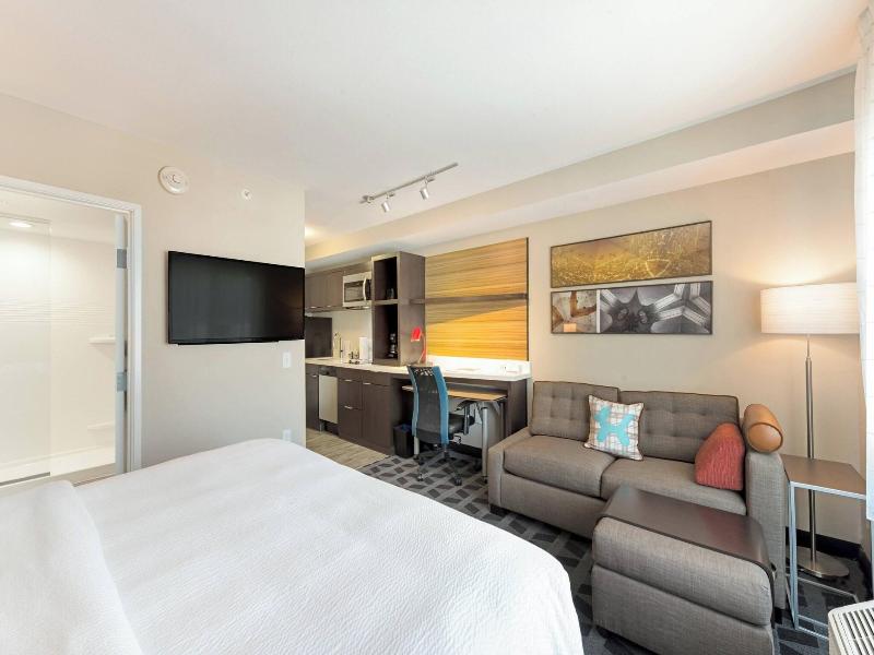 TownePlace Suites by Marriott Greensboro Coliseum  image
