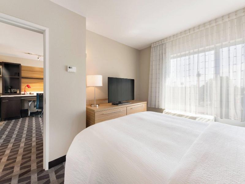 TownePlace Suites by Marriott Greensboro Coliseum  image