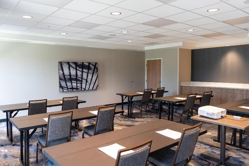 Fairfield Inn & Suites by Marriott Brooksville Sun image